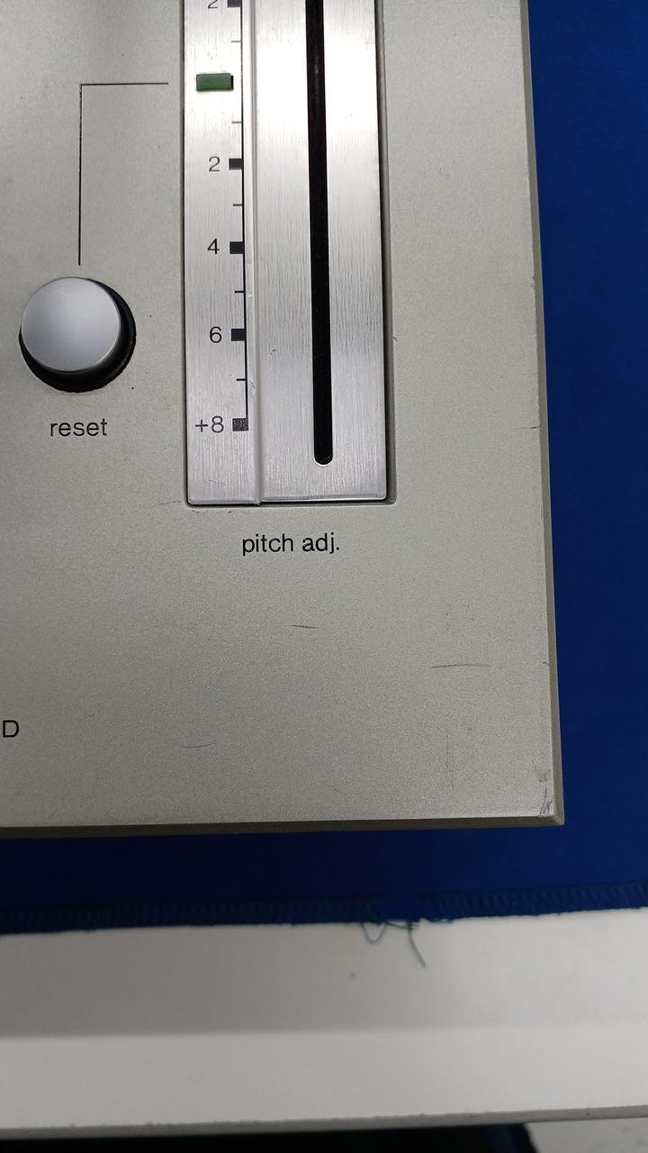 全体的にキズややあり