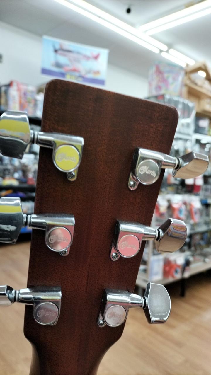 MARTIN 型番：D-18 アコースティックギター