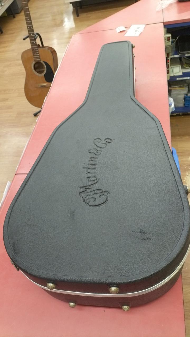 MARTIN 型番：D-18 アコースティックギター