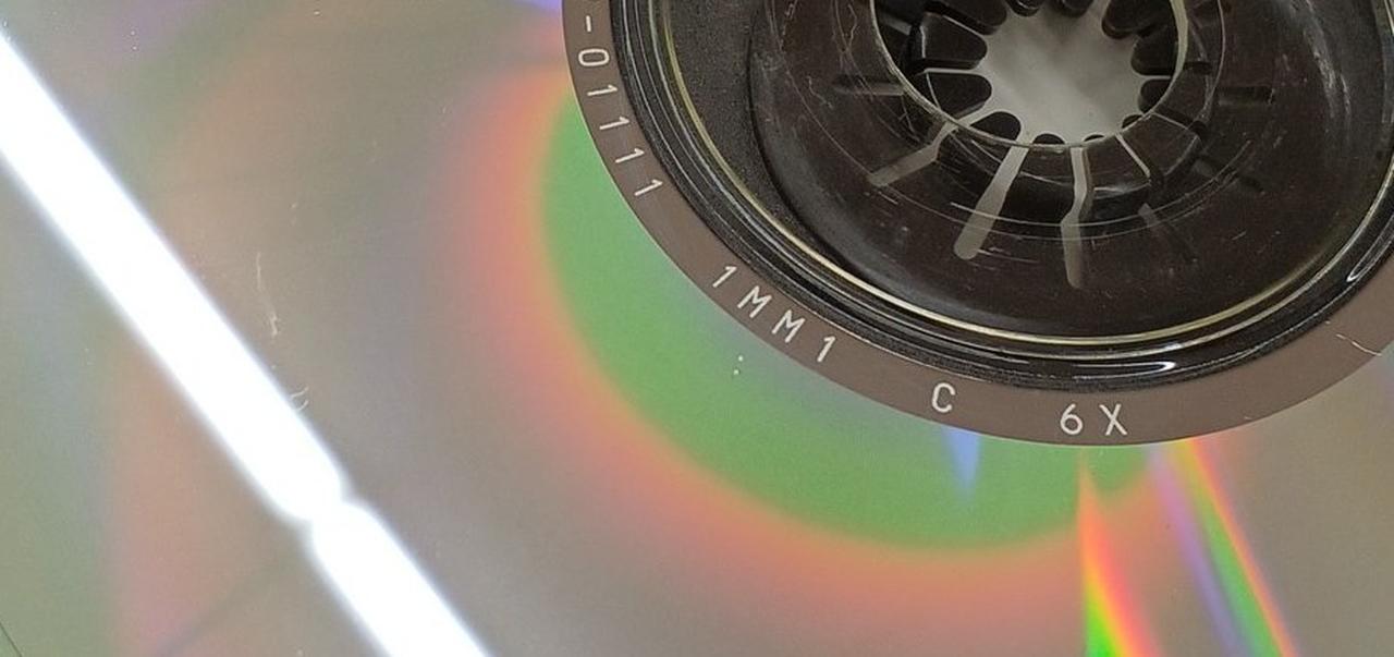 キズあります。