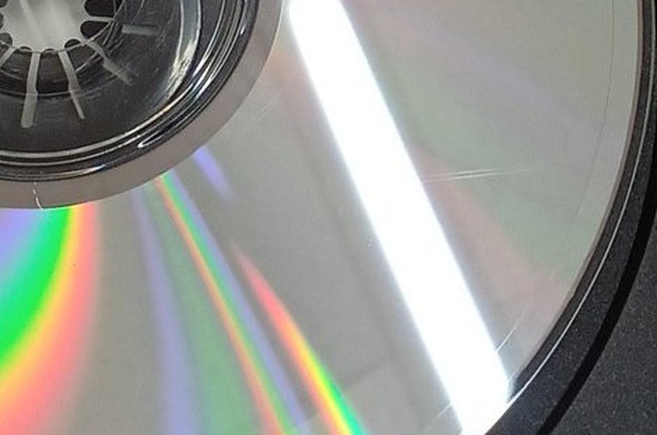 キズあります。