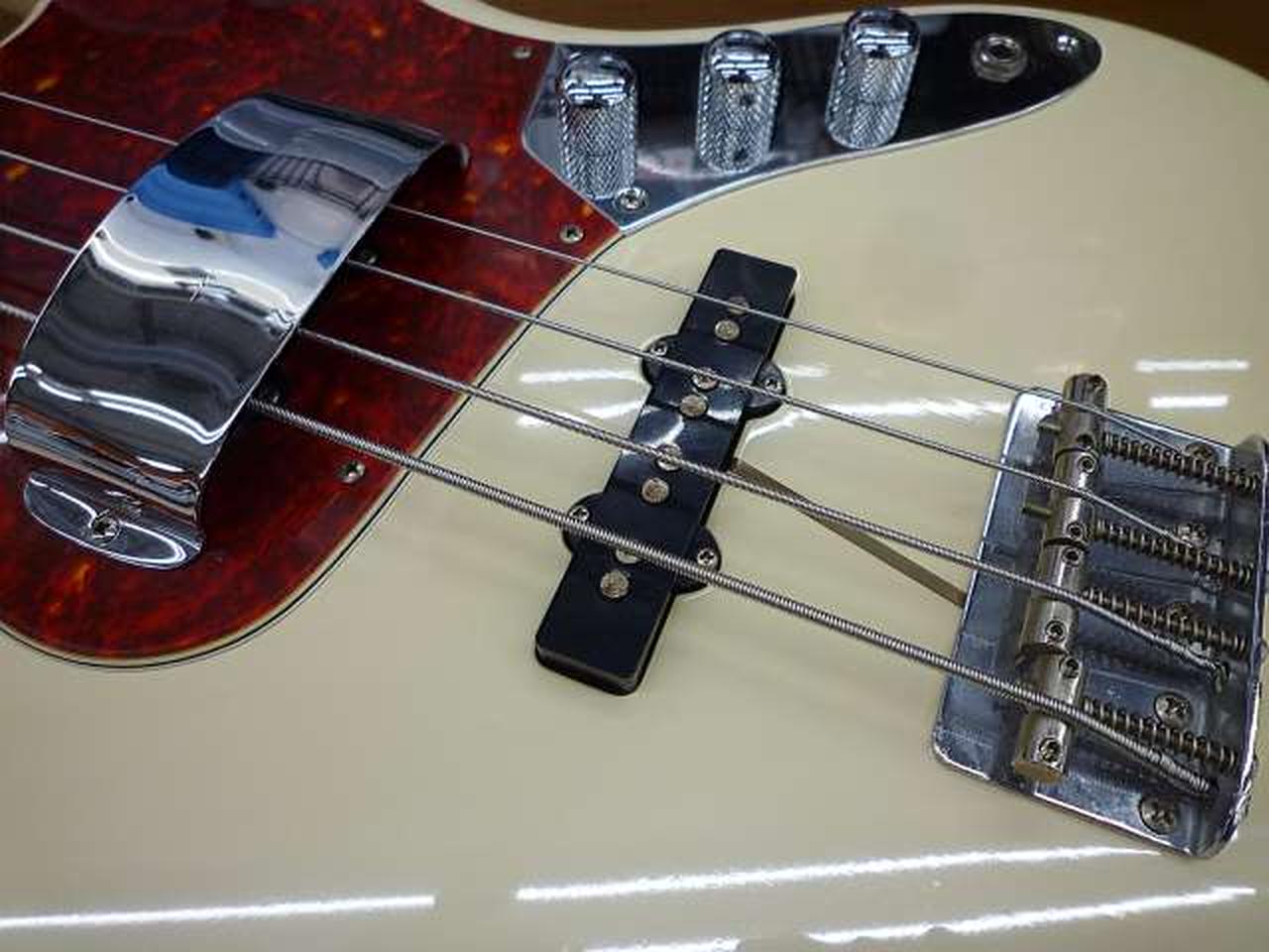 フロントのPUフェンスは後付けです。