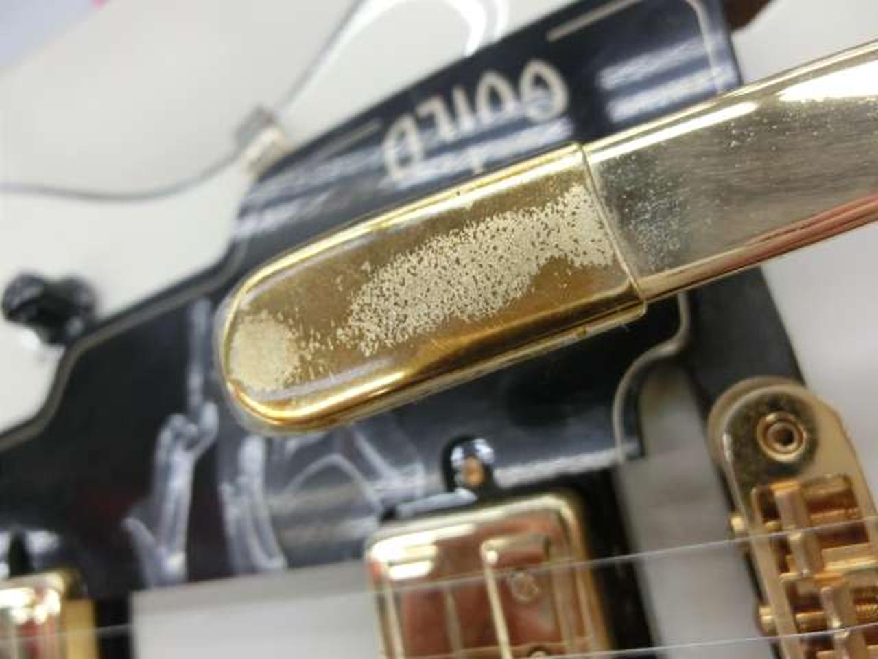 ゴールドパーツにくすみ、メッキ剥がれあり