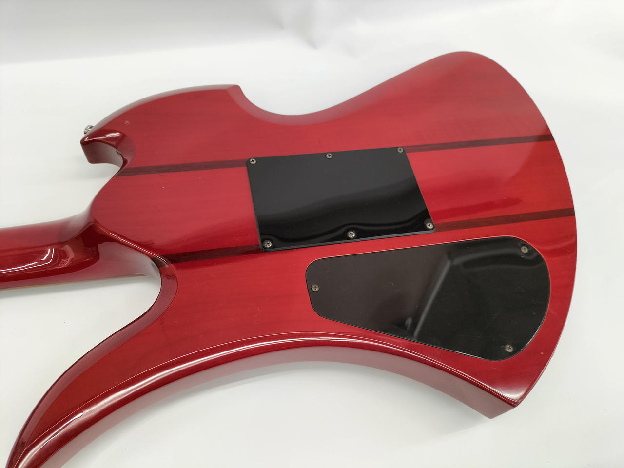 エレキギターB.C.Rich Ｂ.C.リッチ メンテ済赤 ソフトケース付 エレキギターB.C.Rich B.C.リッチ メンテ済赤 ソフトケース付