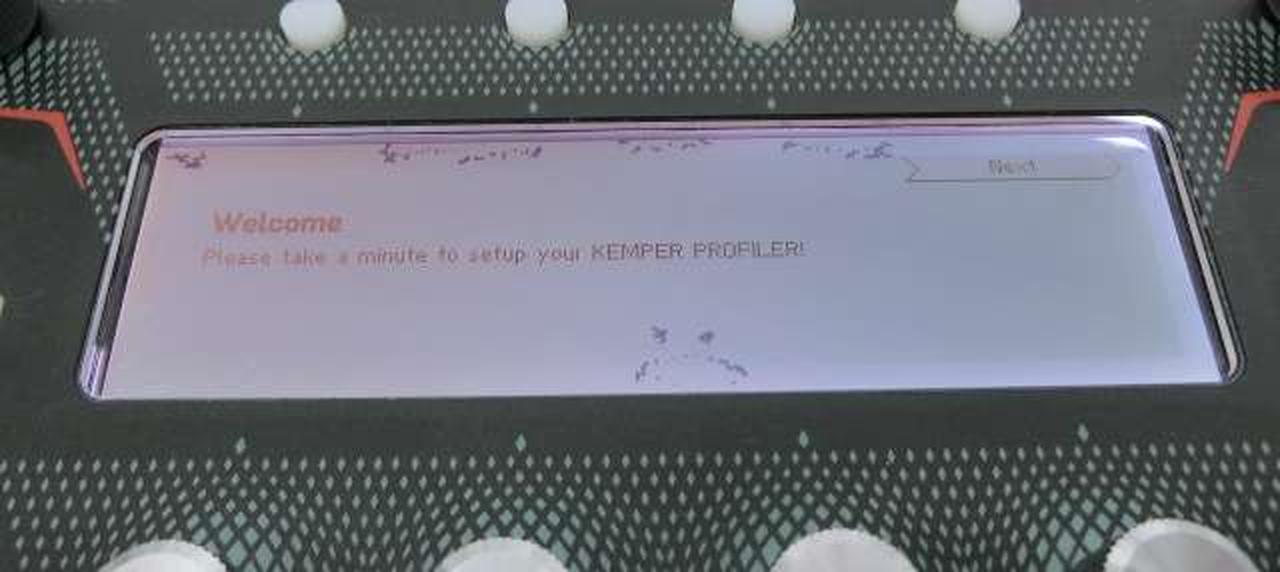 液晶のにじみがあります。