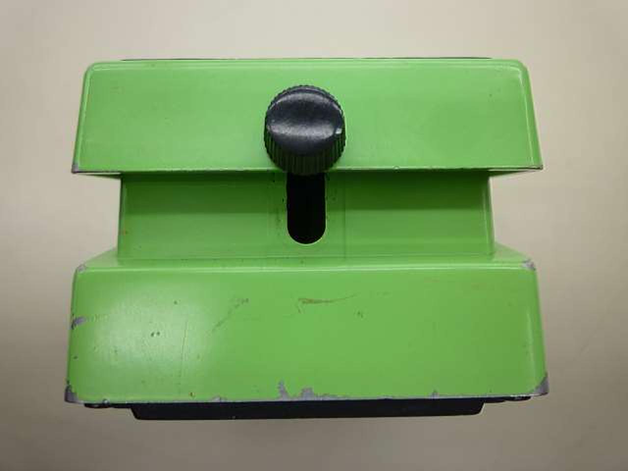 ゴムブッシュ欠損しています。