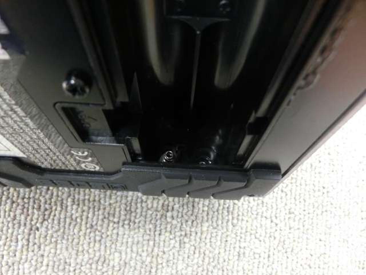 こちらのバネ端子は綺麗です。