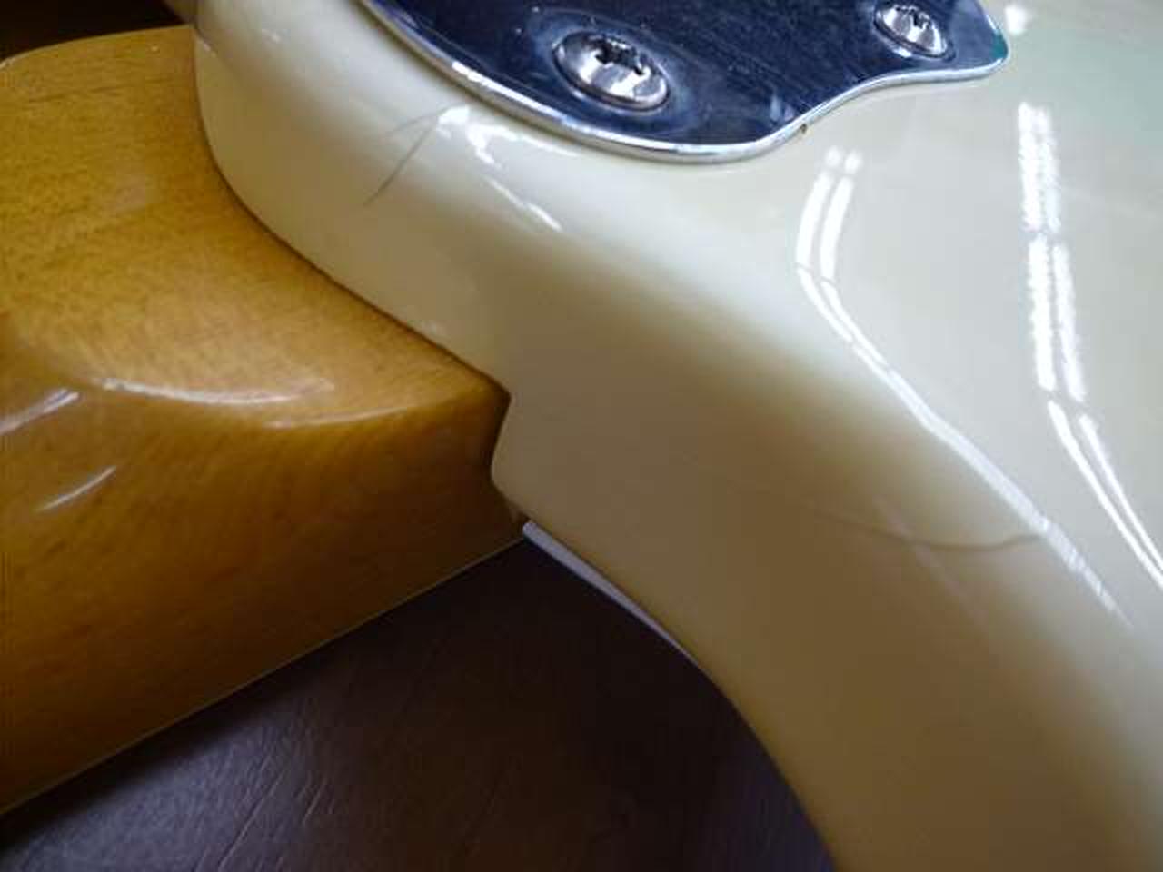 塗装割れがあります。