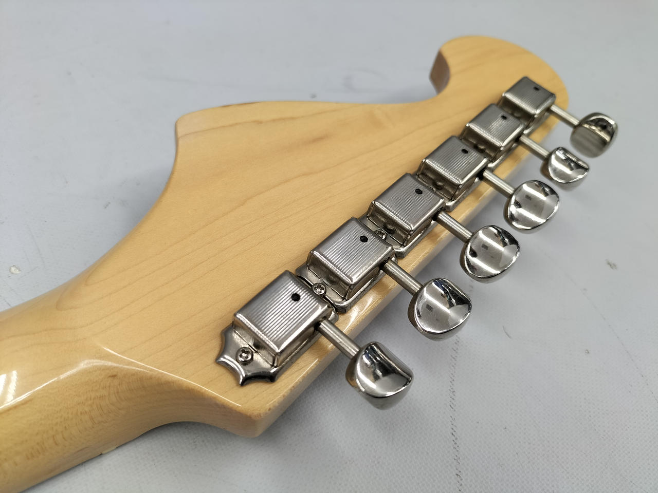 フェルナンデス　エレキギター　新品の弦付き 楽天市場】エレキギター フェルナンデス（楽器・音響機器）の通販