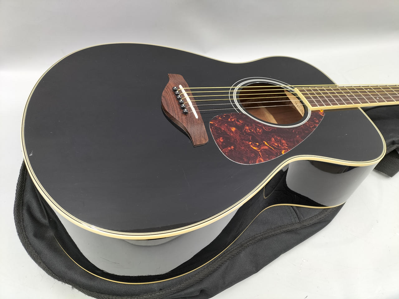 極美品【YAMAHA】アコースティック ケース付き FS720S　黒 ブラック YAMAHA アコースティックギター ブラック FS720S Amazon.co.jp