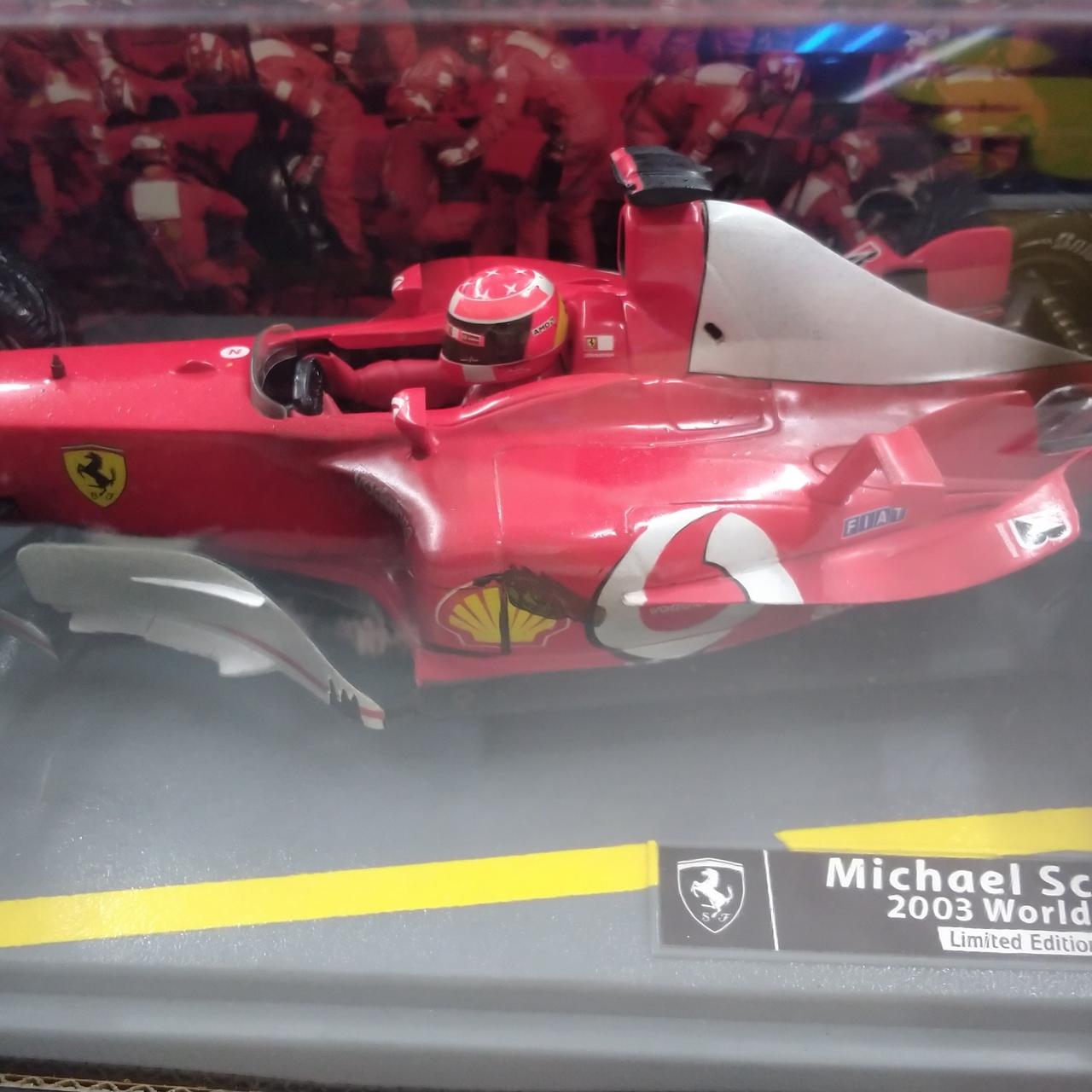 Shellマークに黒い塗装がある仕様です