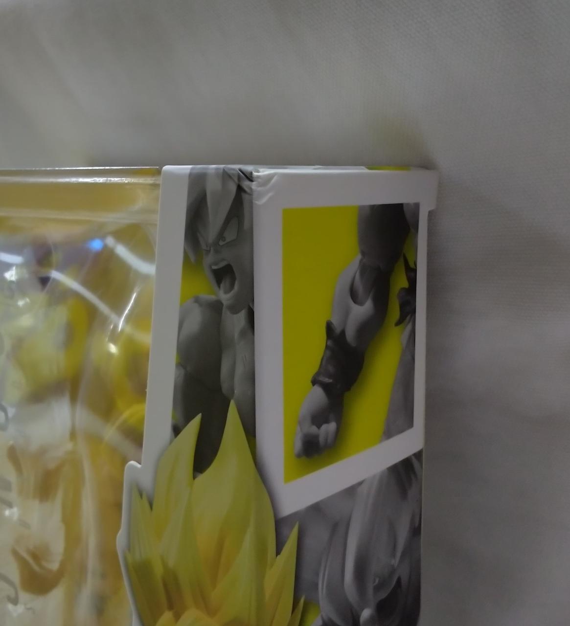 箱の角凹みあり