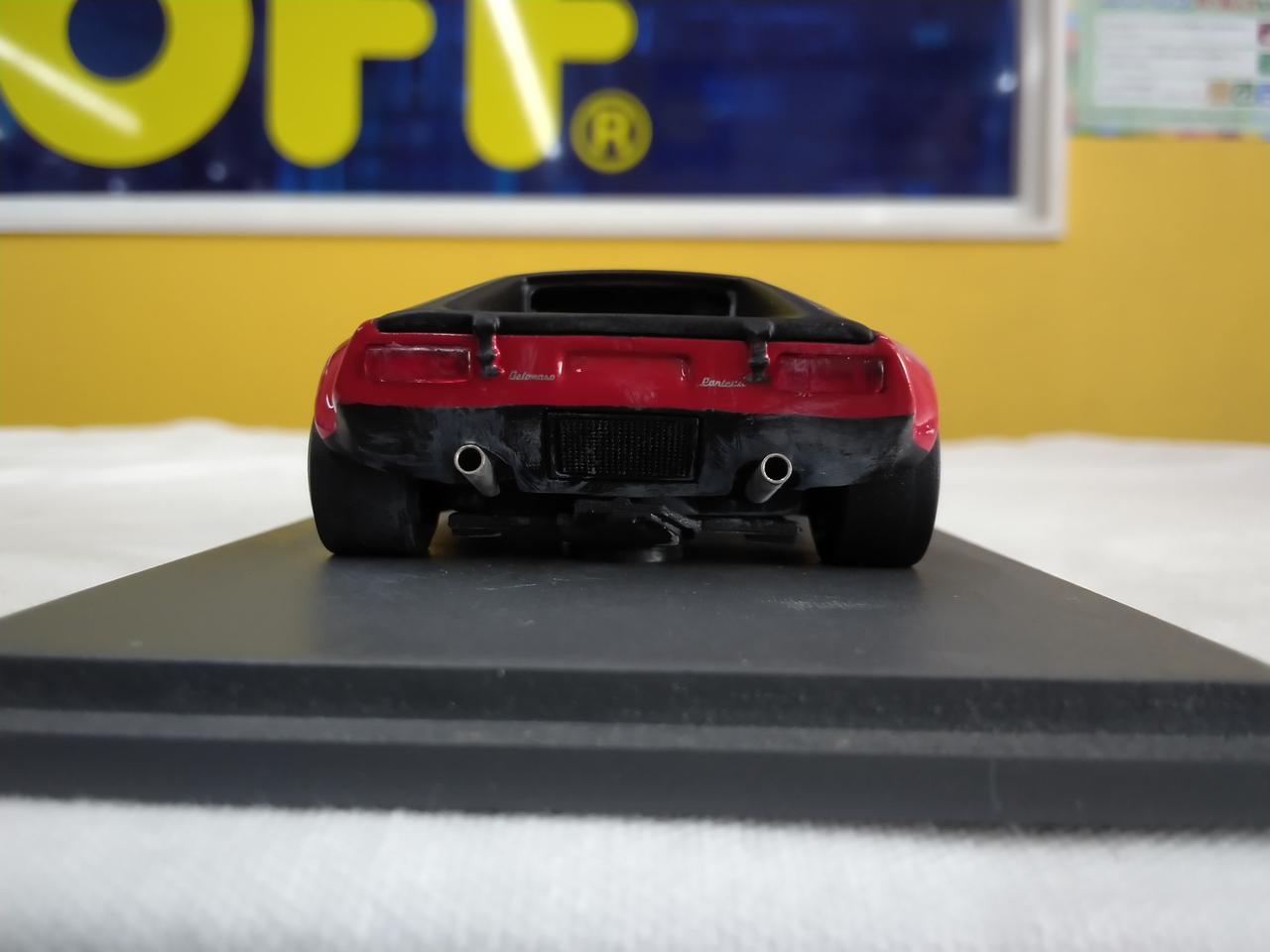 マフラー付近白化しています