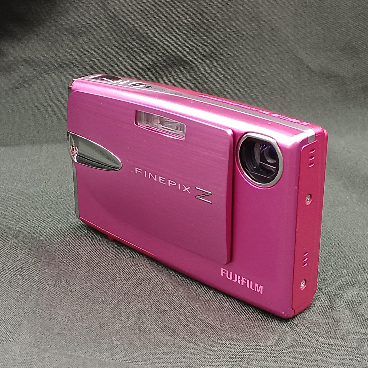 FUJIFILM FINEPIX Z20fd コンパクトデジタルカメラ 動作品 Amazon | 富士フイルム デジタルカメラFinePix Z20fd レッド