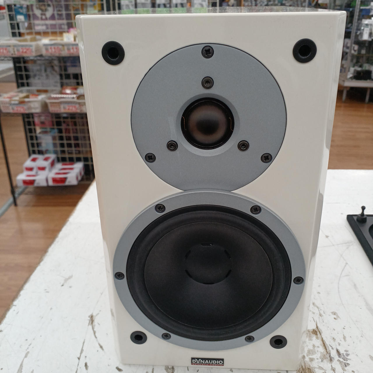 ディナウディオ(DYNAUDIO)|ブックシェルフスピーカー|【ハードオフ公式