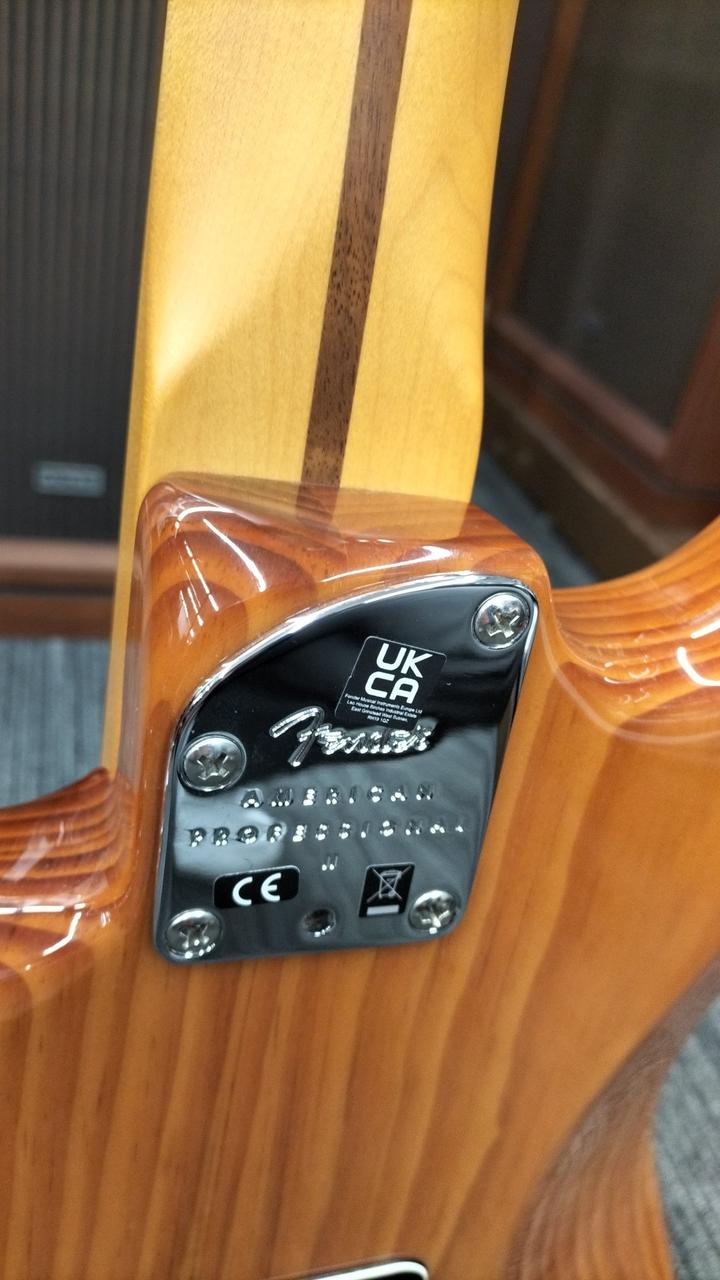 【限界値下げ】【美品】ブランド不明ストラトタイプ 限界値下げ】【美品】ブランド不明ストラトタイプ 限界値下げ