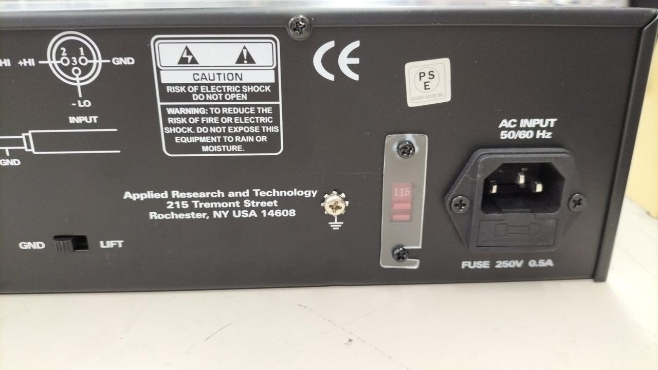 ジャンク品 Ampeg B2R グラフィックイコライザー 通電OK ノイズ出ます ジャンク品 Ampeg B2R グラフィックイコライザー 通電OK ノイズ