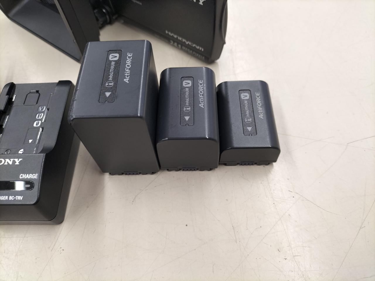ジャンク品　SONY HDR-CX720V 通電　バッテリー付き ソニー(SONY)|ハンディカム|HARDOFFオフモール（オフモ