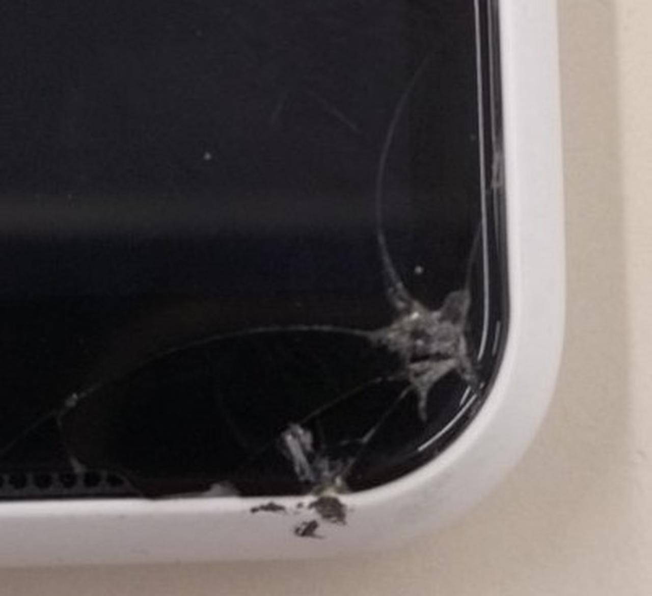 右下角にダメージ有ります。