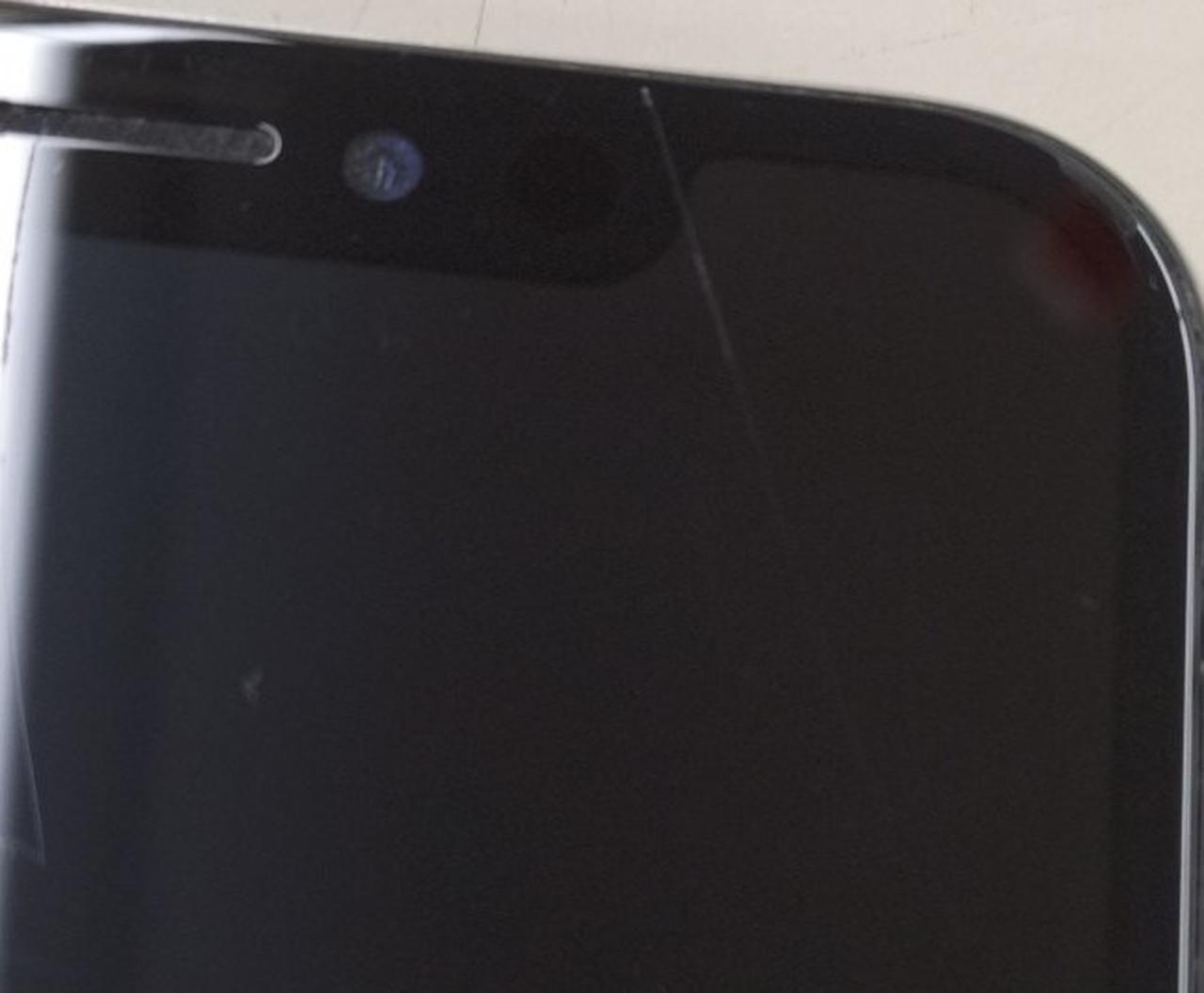 スリキズ有ります。