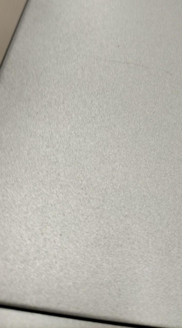 キズ有ります。