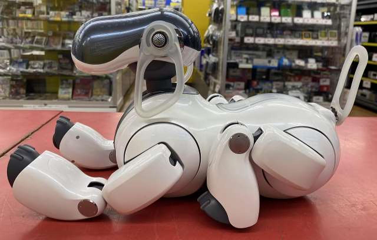 SONY aibo アイボ　ERS-7　ほぼ未使用品・動作確認済 SONY AIBO ERS-7 アイボ 犬型ロボット ホワイト 動作確認済