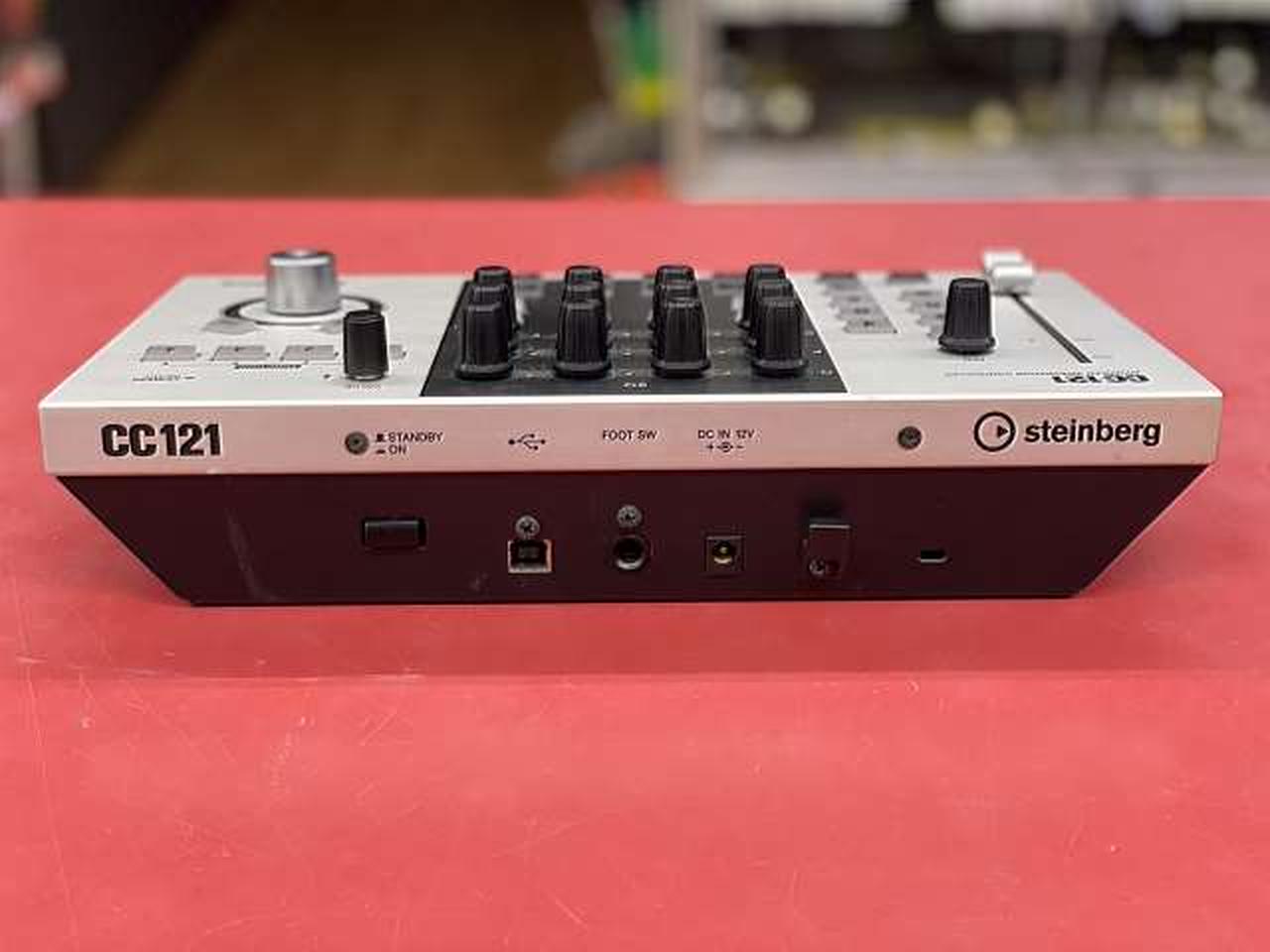 Steinberg CC121フィジカルMIDIコントローラー