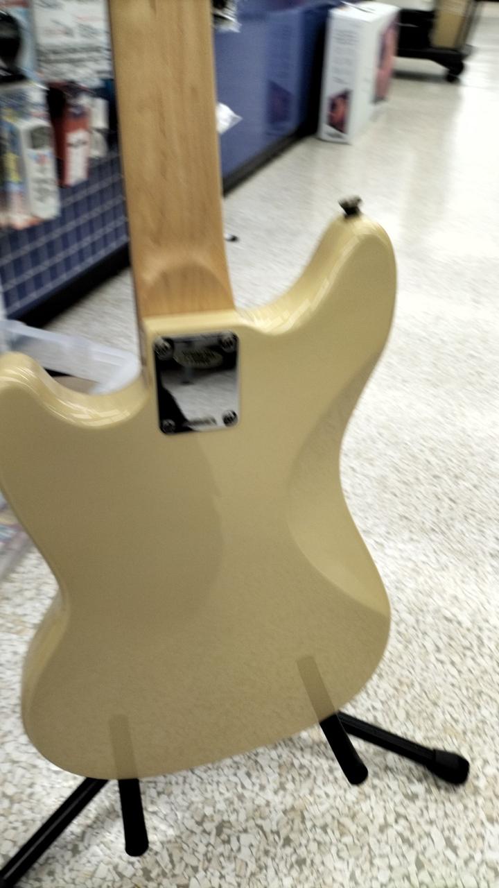 Vintage エレキベース Squier by Fender 【入荷待ち、ご予約受付中】 Classic Vibe