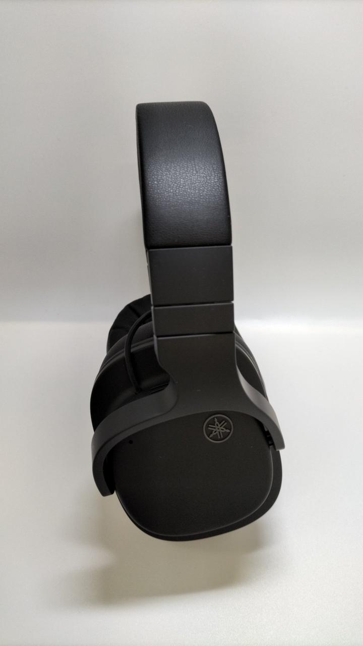Porsche ワイヤレスヘッドホン Porsche Bluetooth® headphones - Porsche Centre Downtown Toronto