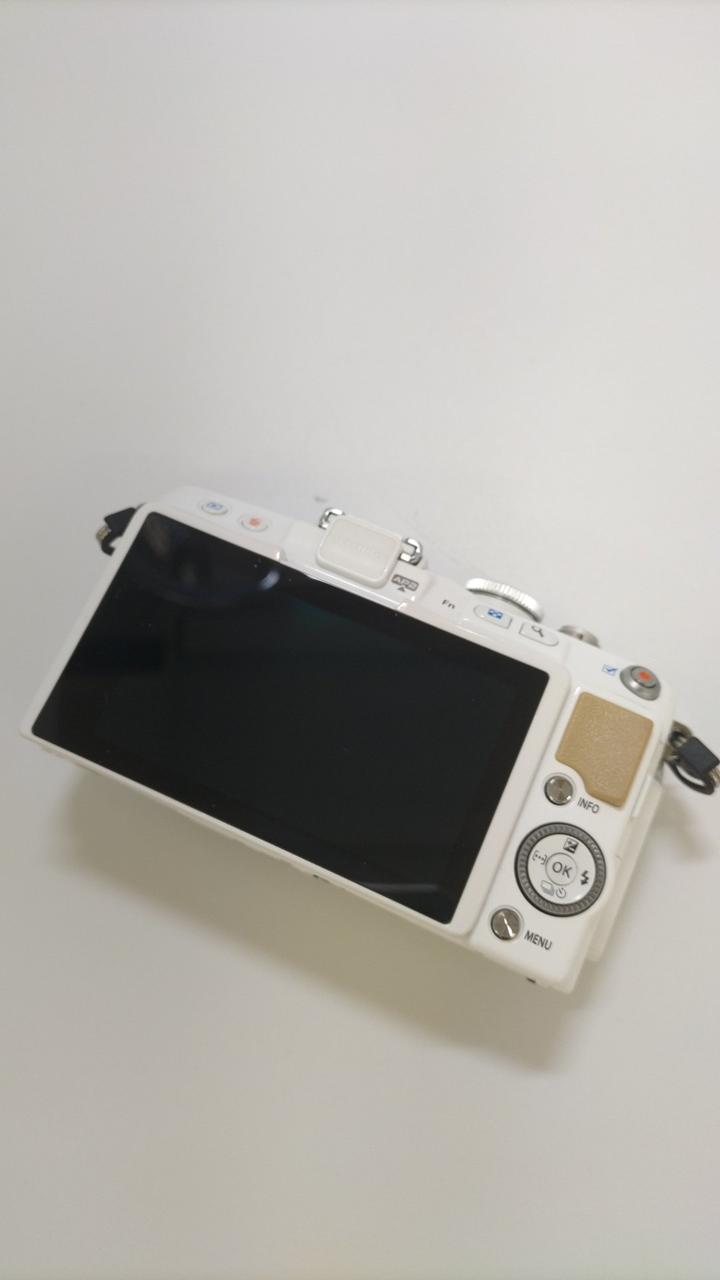 【ジャンク品】OLYMPUS ミラーレス一眼 カメラ 本体 オリンパス OLYMPUS ミラーレス一眼カメラ PEN E-P7 ボディー