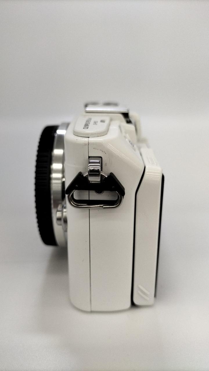 美品　Olympus ミラーレス一眼カメラ Amazon | OLYMPUS ミラーレス一眼 PEN-F Body SLV | ミラーレス