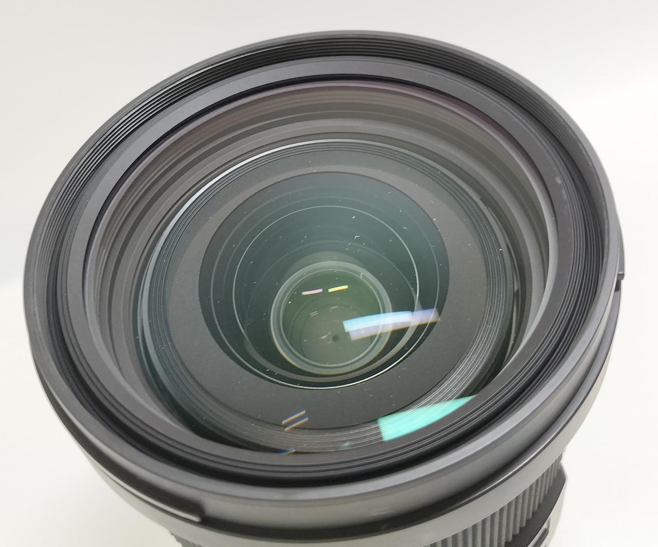 レンズ内にホコリあります