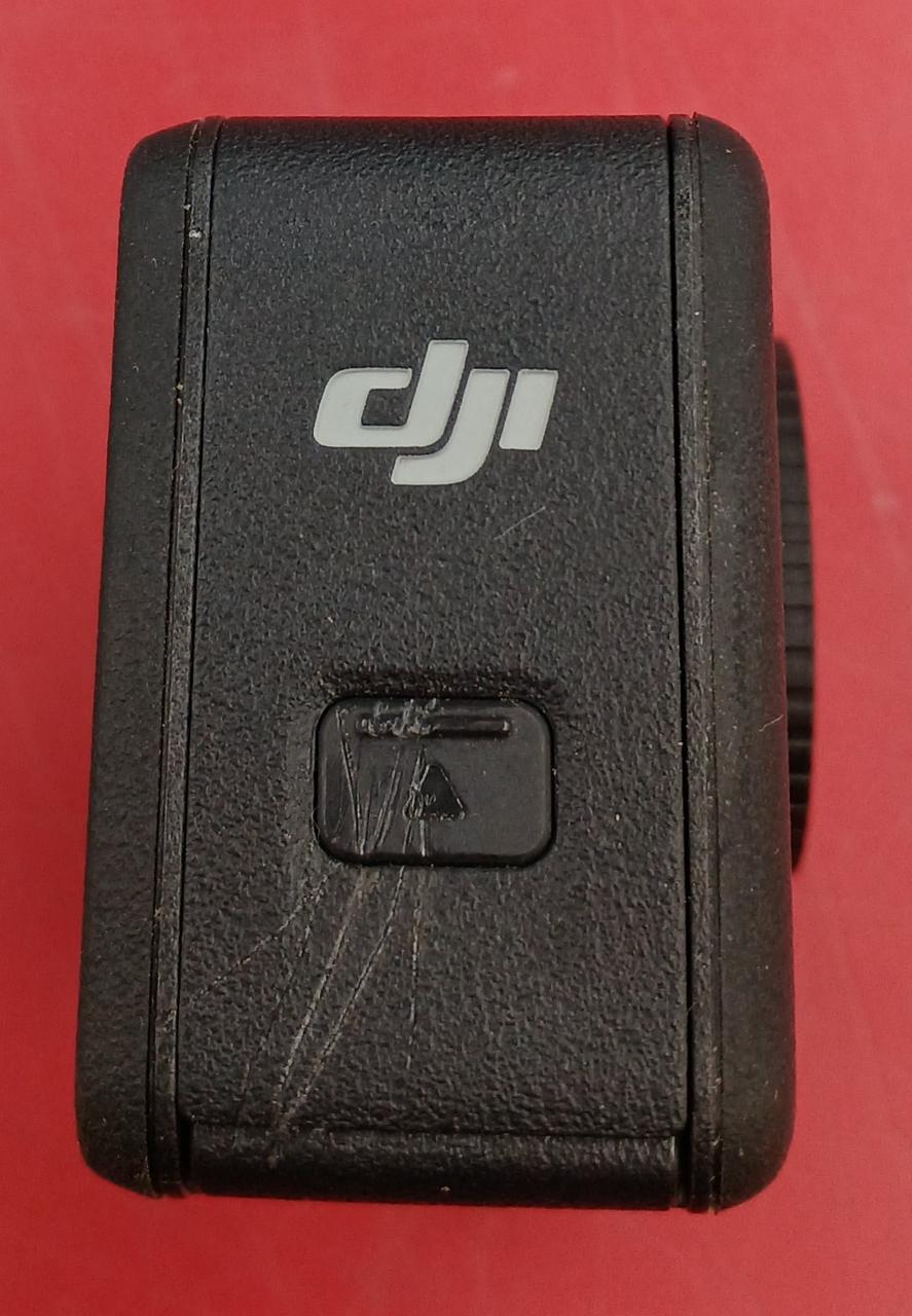 ※バッテリー部蓋、キズ多いです。