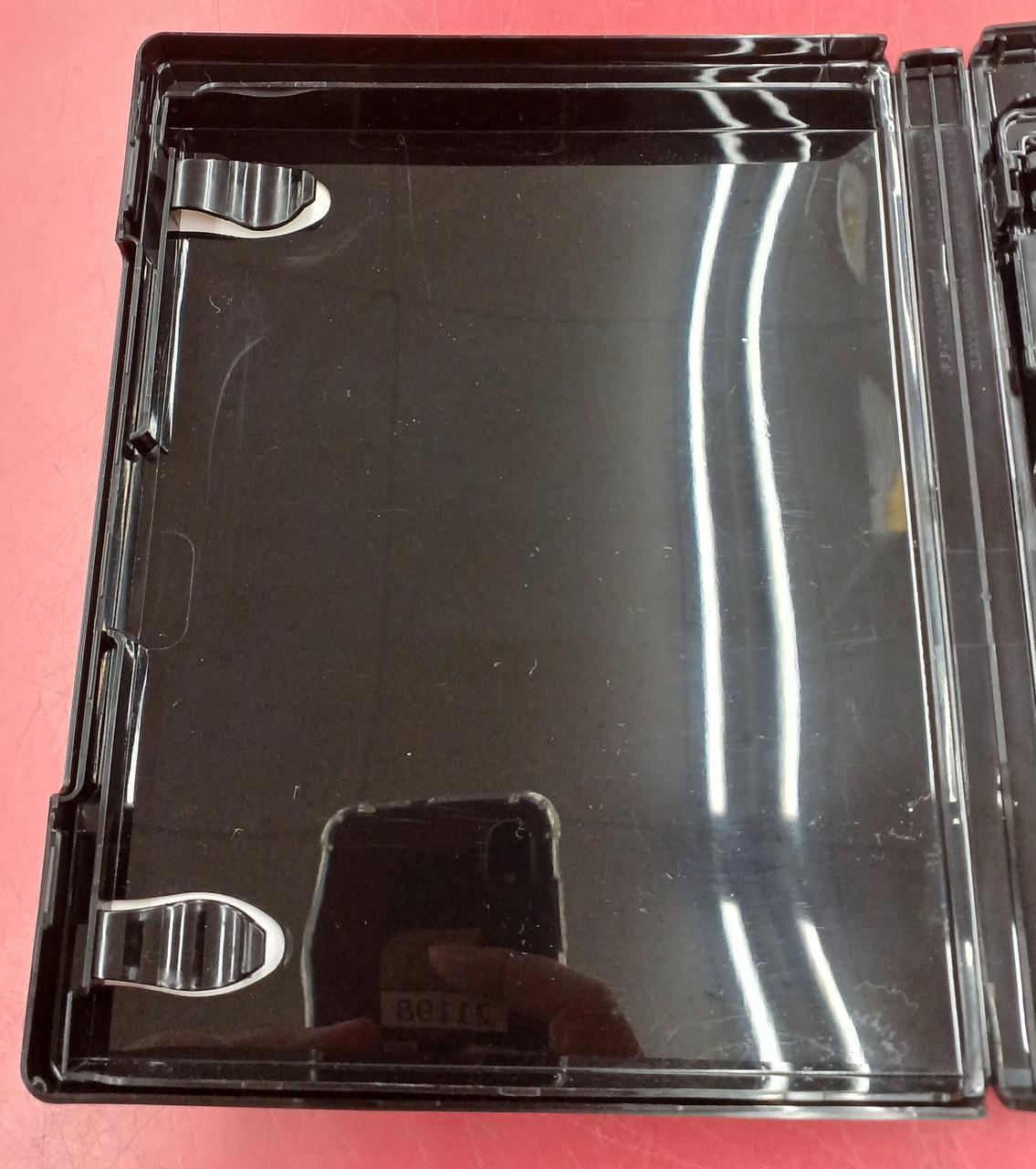 ※ケース内側キズあり