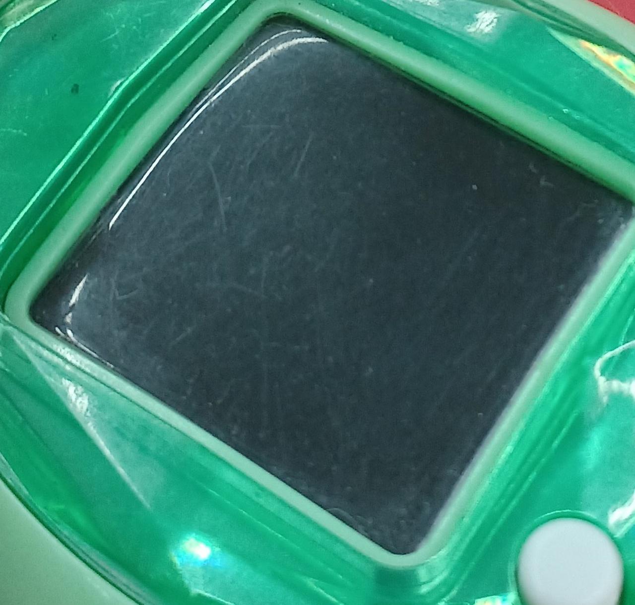 ※画面キズだらけです
