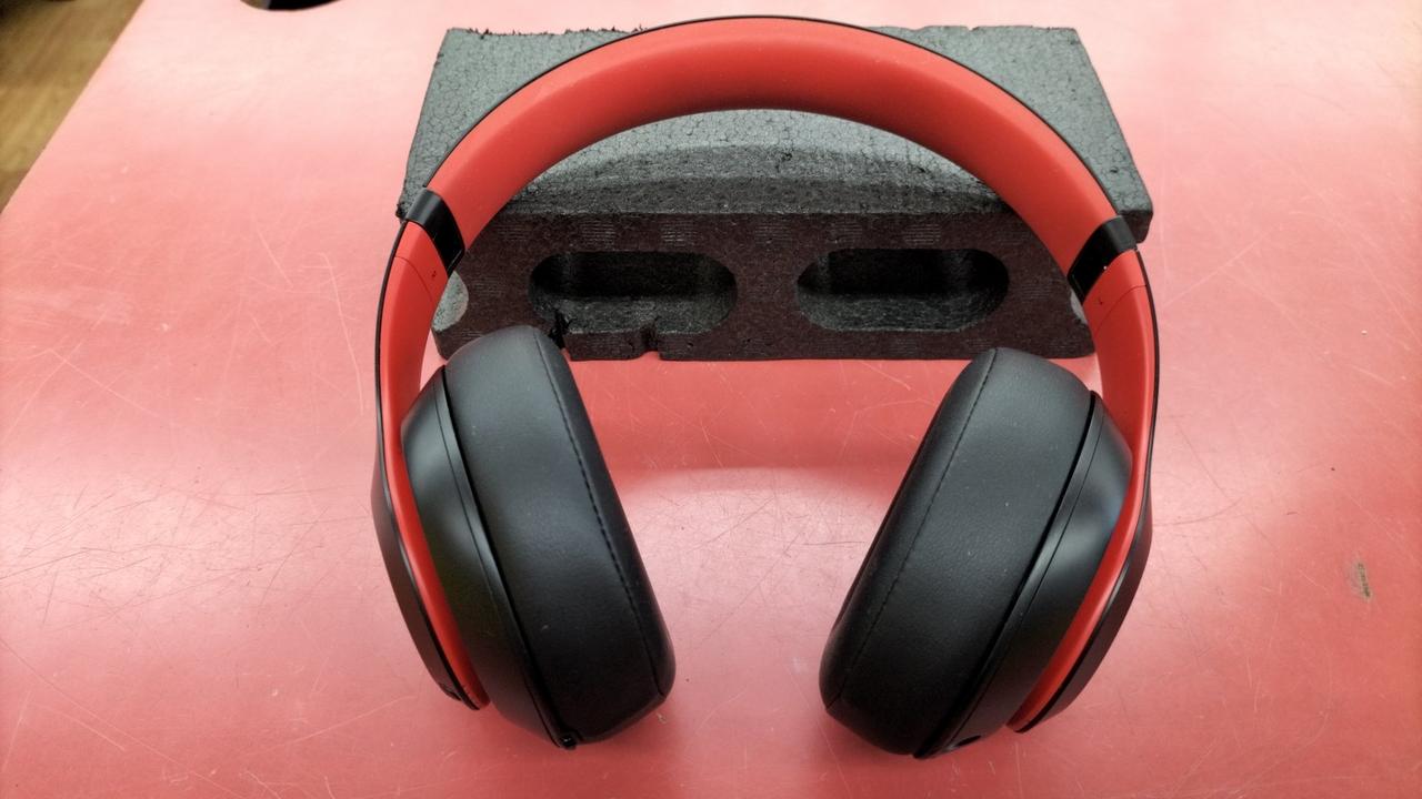 Beats ワイヤレスヘッドホン 赤 2023年】Beatsワイヤレスヘッドホンのおすすめモデルを徹底比較