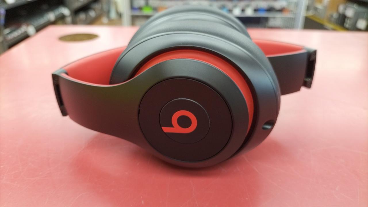 beats ヘッドホン ドルトムント仕様（非売品） BEATS|ワイヤレスヘッドホン|HARDOFFオフモール（オフモ