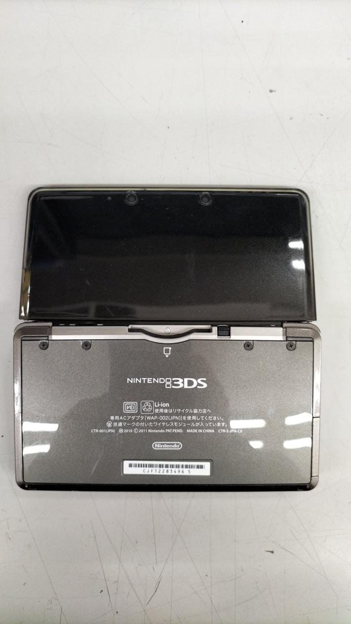 外装に傷あり。