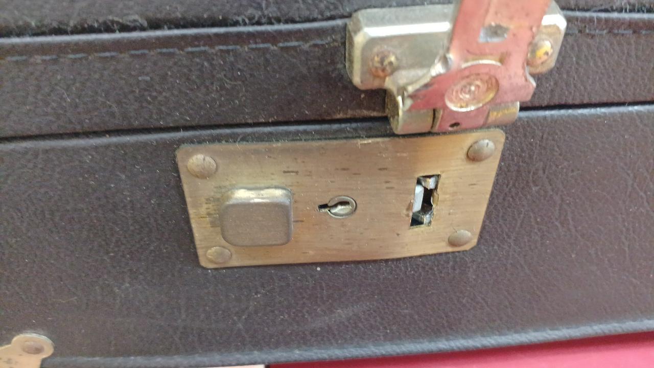 鍵が破損しています
