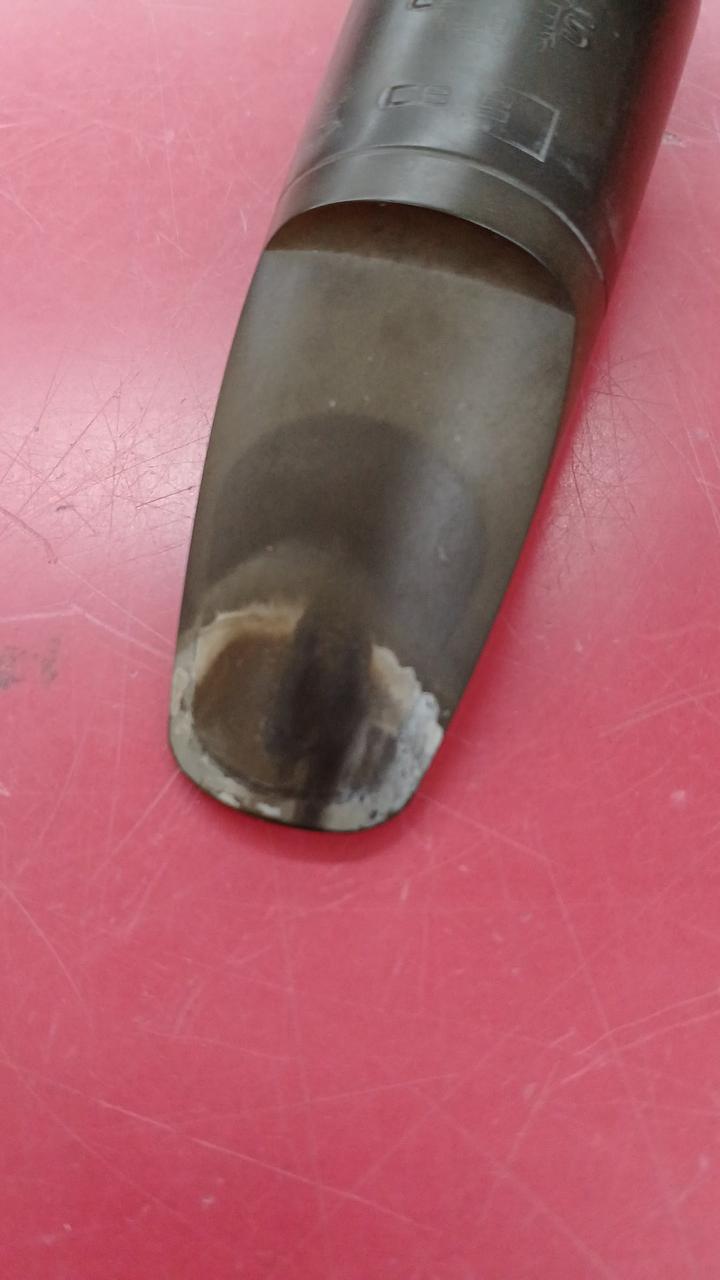 外装にキズがあります