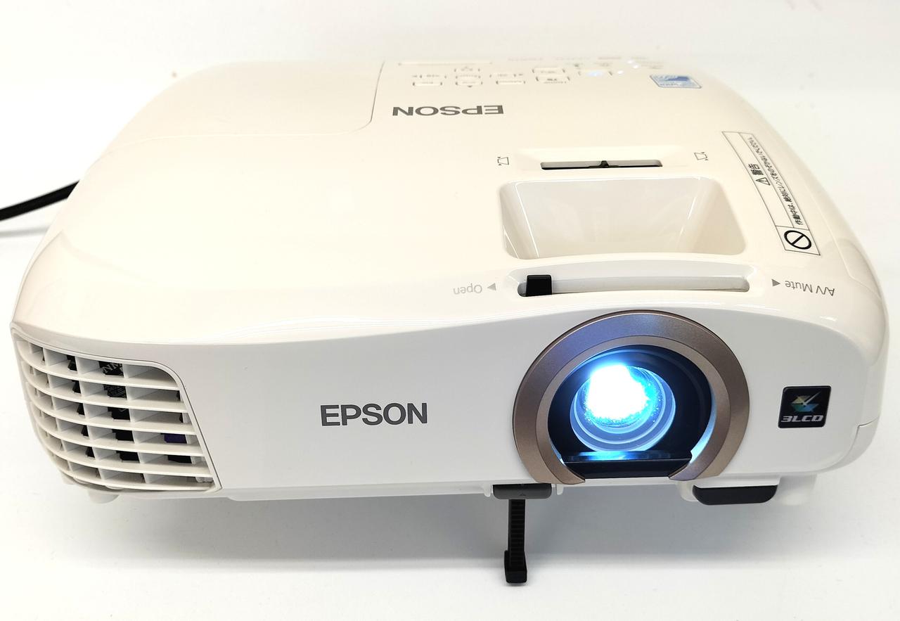 動作チェック中。このように光ります。