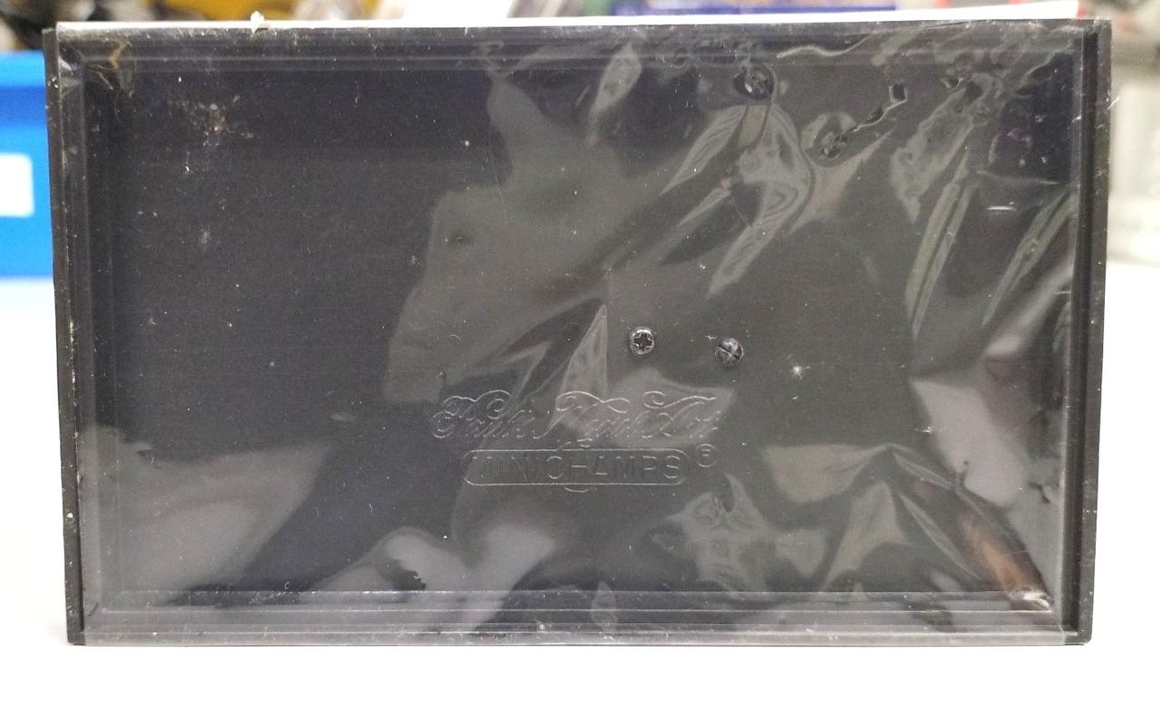 包装フィルムにダメージあります。