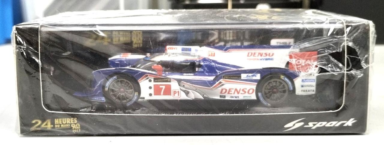 包装フィルムにダメージあります。