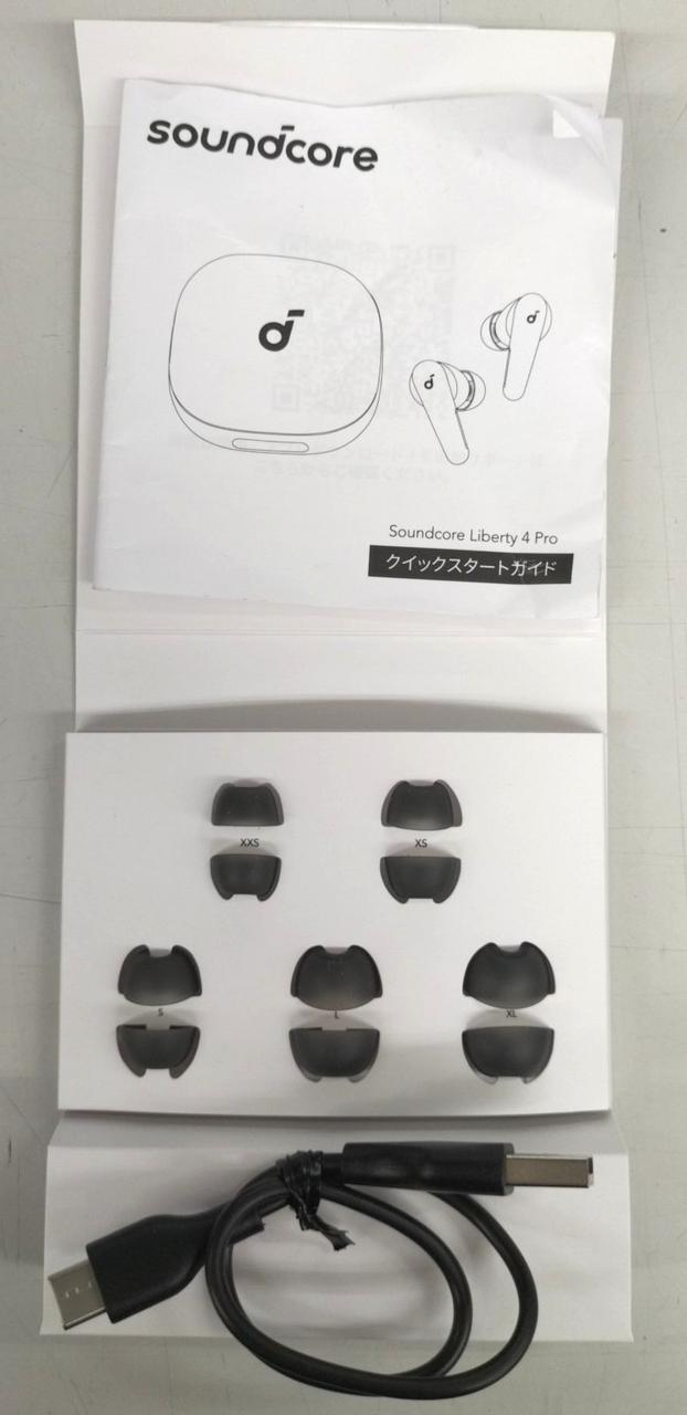 付属品。説明書は状態難です。