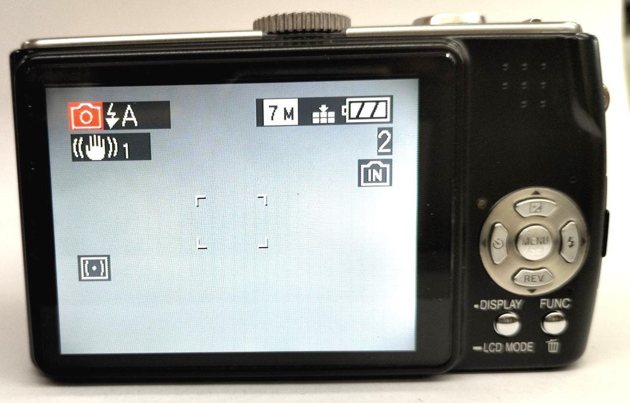 液晶にノイズが出ます。