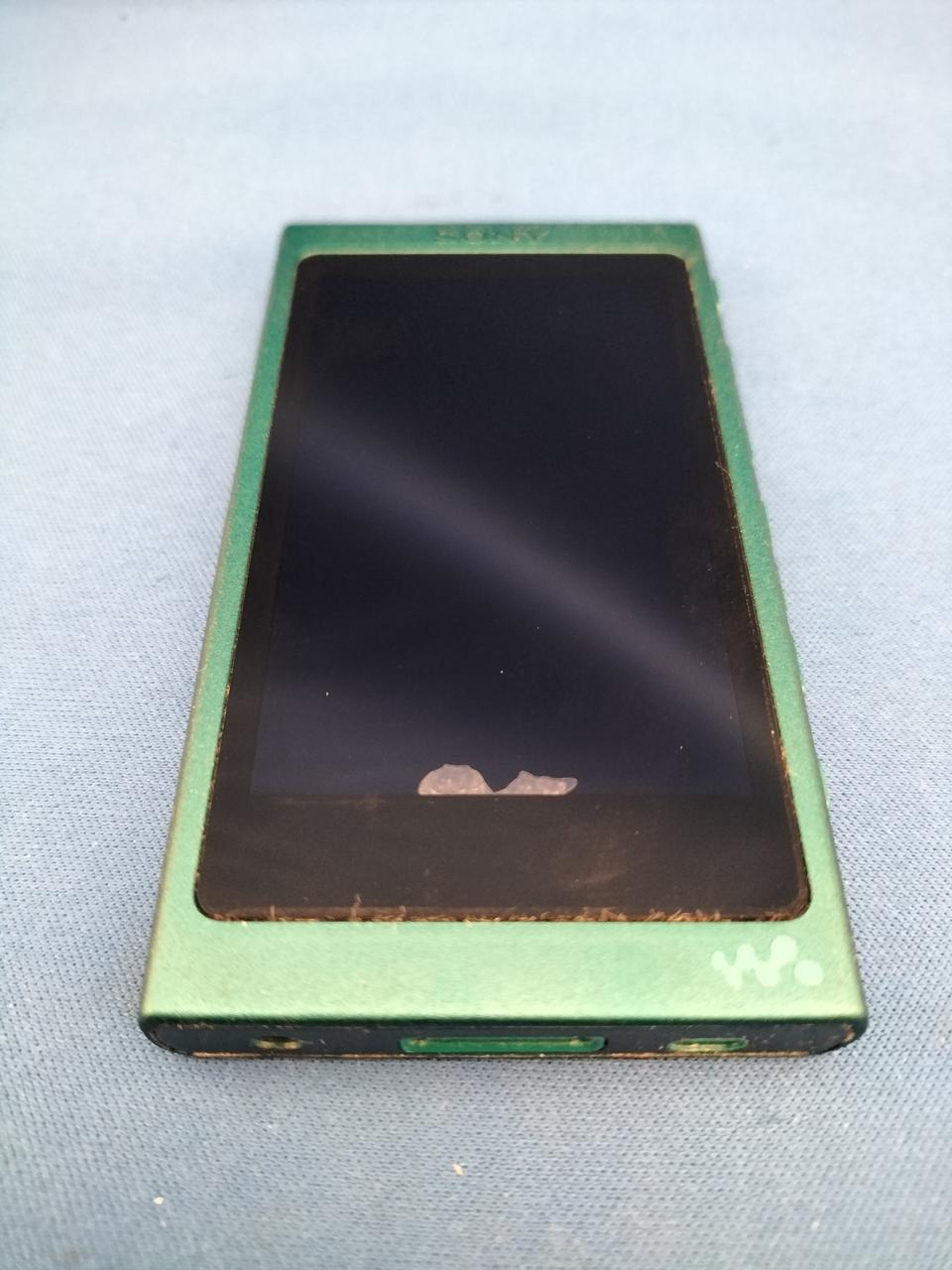 液晶下部に気泡があります