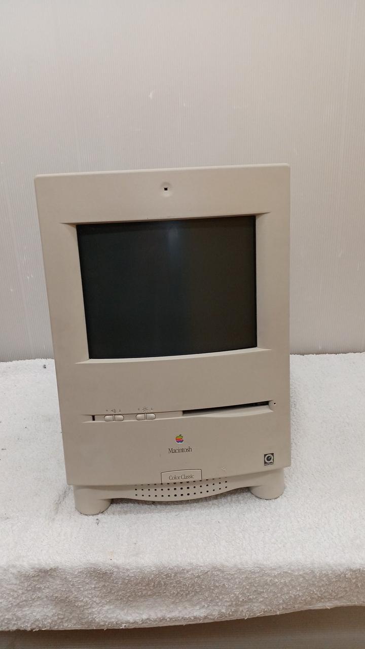 apple macintosh Color Classic M1600 現状品① Apple M1600 Color Classic 16 MHz 68030 CPU 4 MB RAM