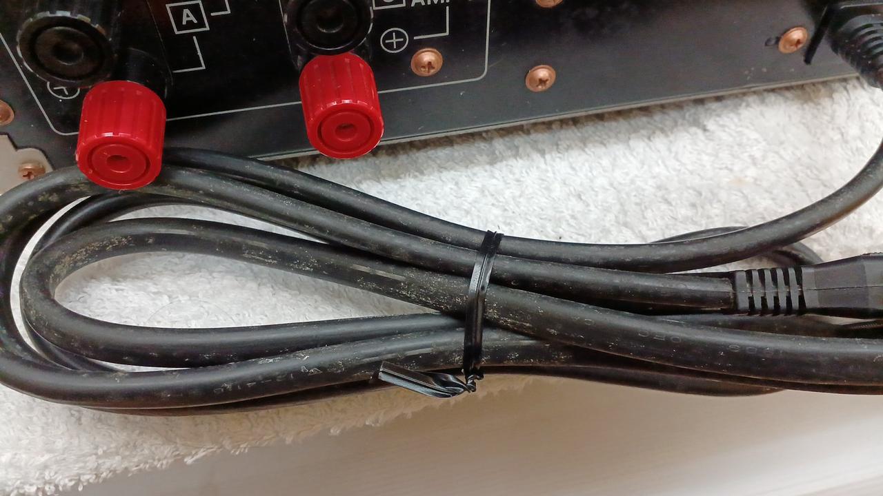 コード汚れあります