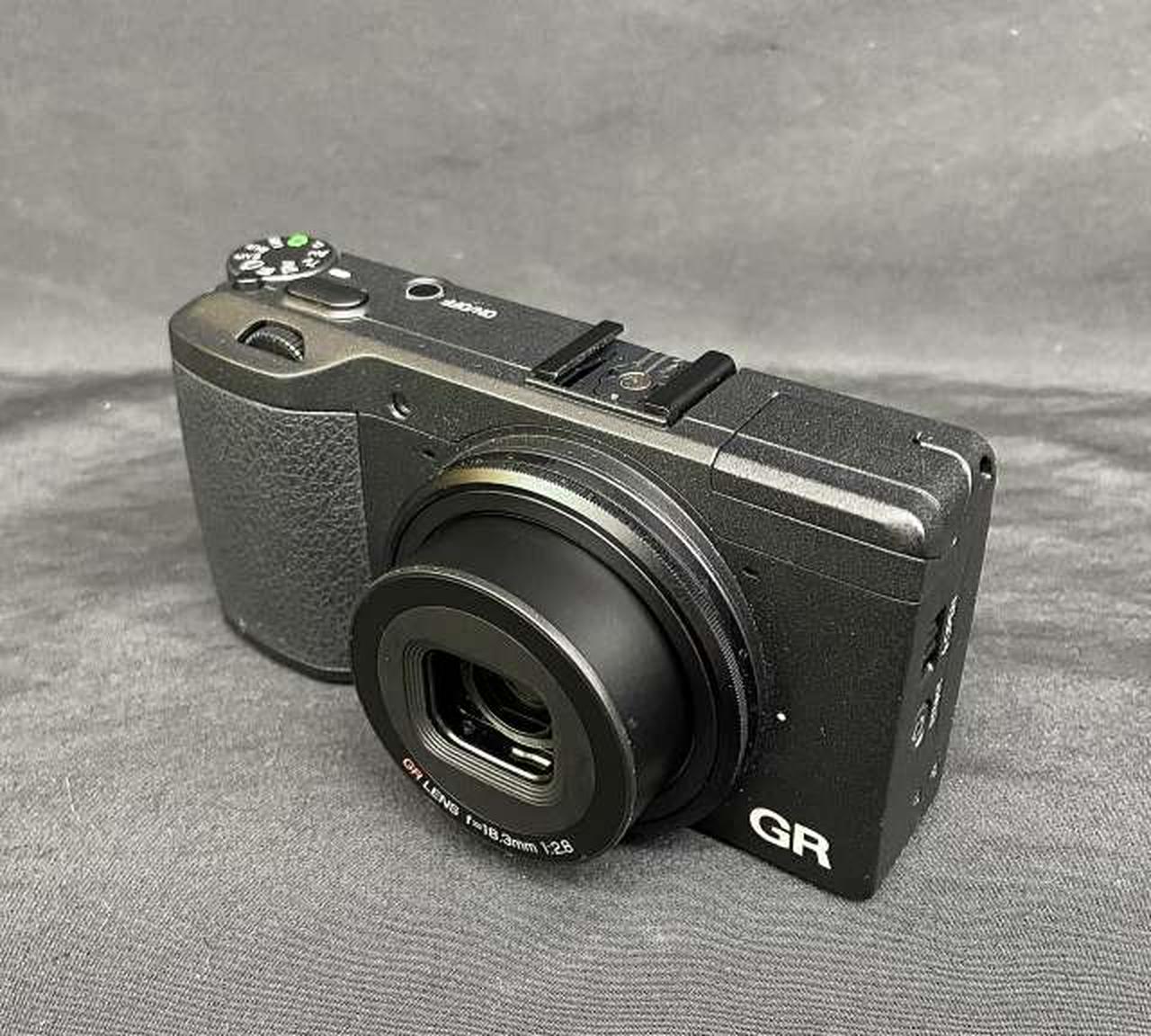 リコー(RICOH)|【APS-Cセンサーを搭載】コンパクトデジタル