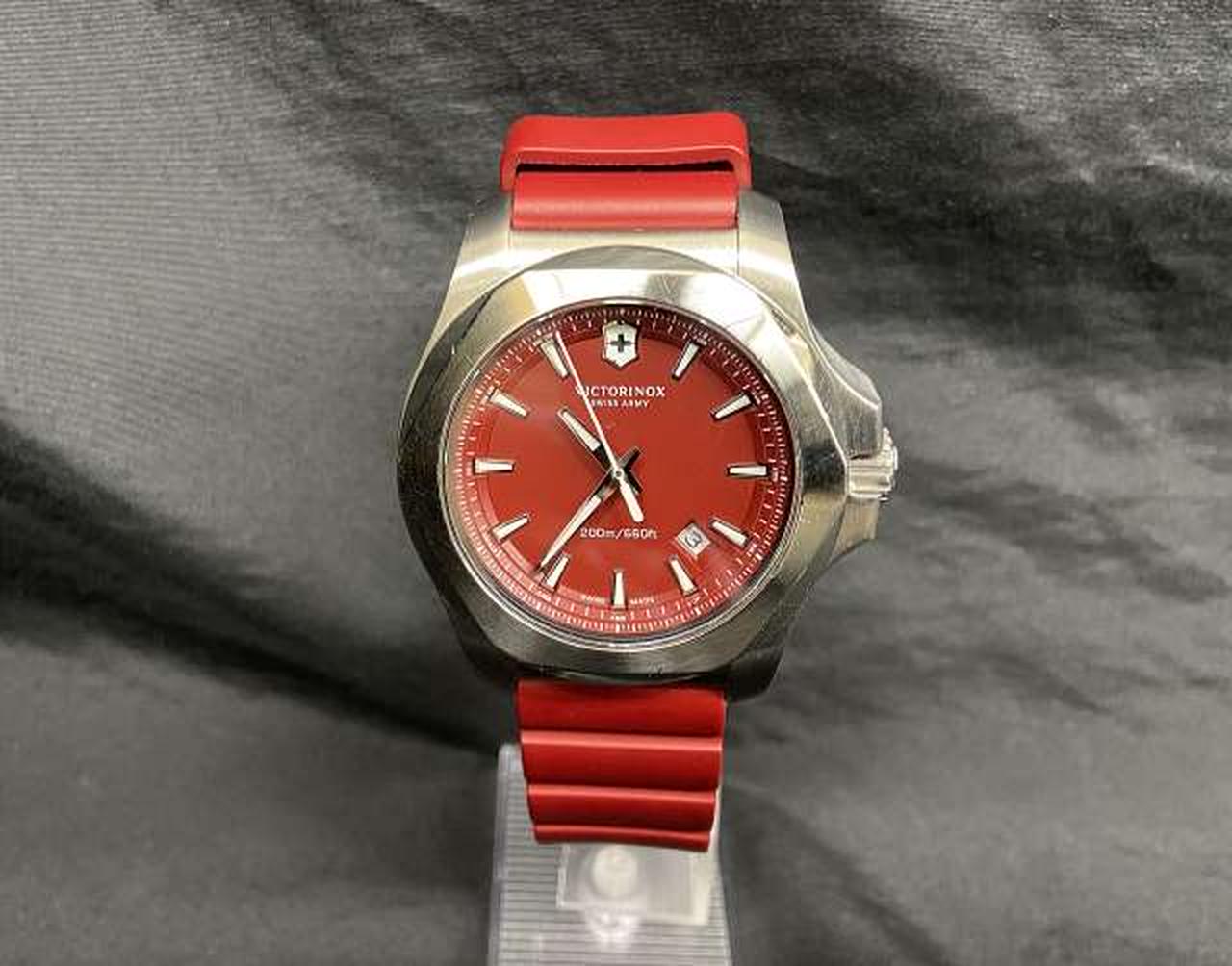 ビクトリノックス(VICTORINOX)|【本場スイス製‼レッドカラー‼】腕時計